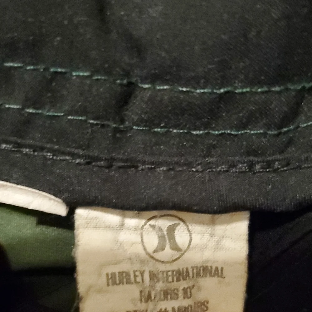 Hurley Forest Green Men's Cargo Shorts - Picture 2 of 5